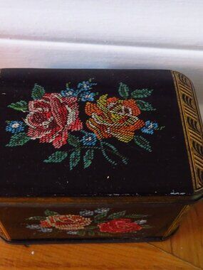vintage tin boxes made in England